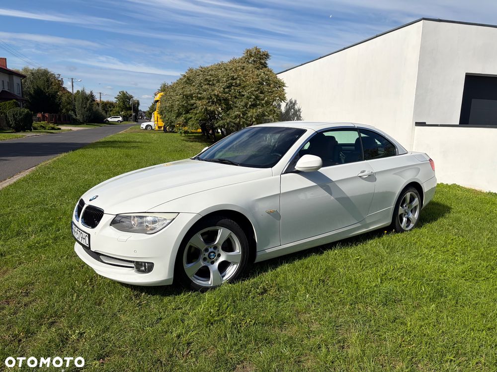 BMW Seria 3 320i Edition Exclusive - 35