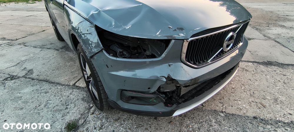Volvo XC 40 T5 AWD Geartronic Momentum - 5