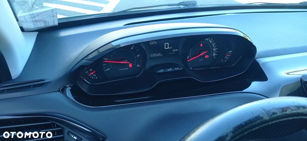 Peugeot 208 HDi 68 Access - 7