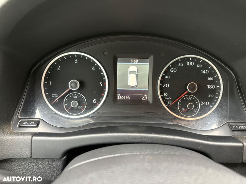 Volkswagen Tiguan - 9