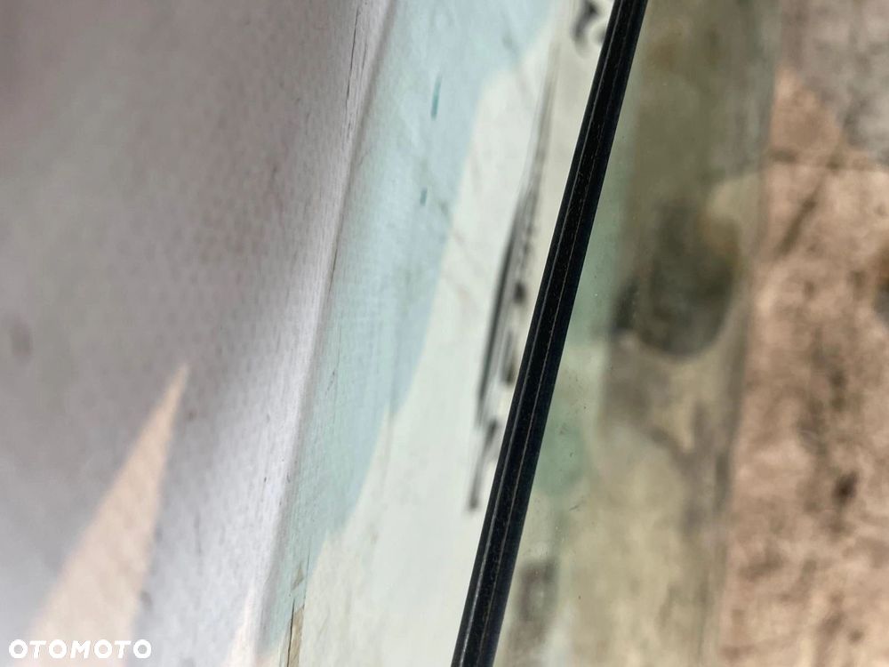 SZYBA DRZWI PRAWY PRZÓD PODWÓJNA BMW i7 G70 7 G70 2024 ROK - 3