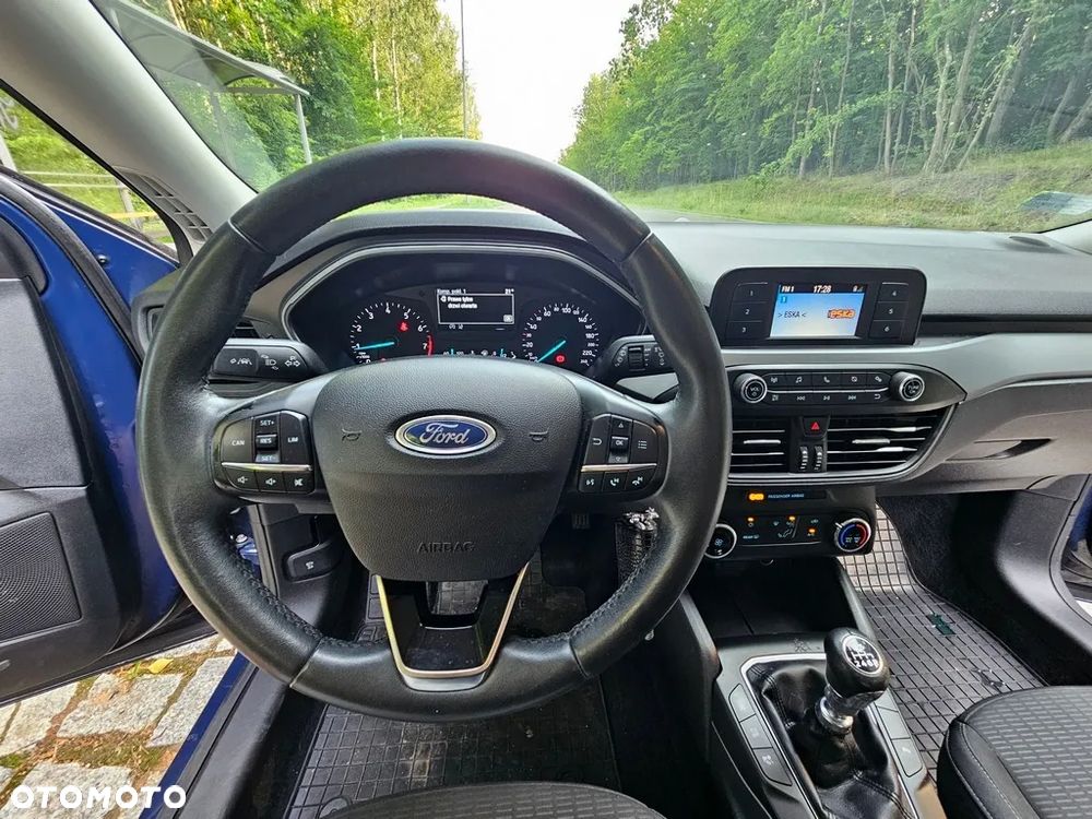 Ford Focus - 13