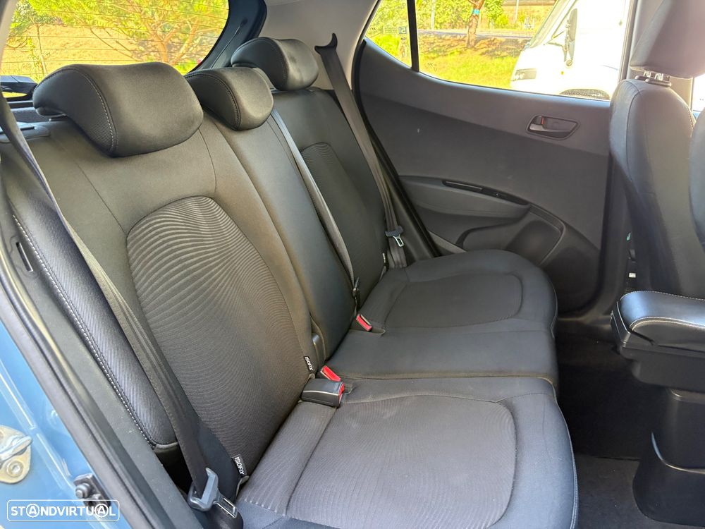 Hyundai i10 1.0 Comfort AMT - 25