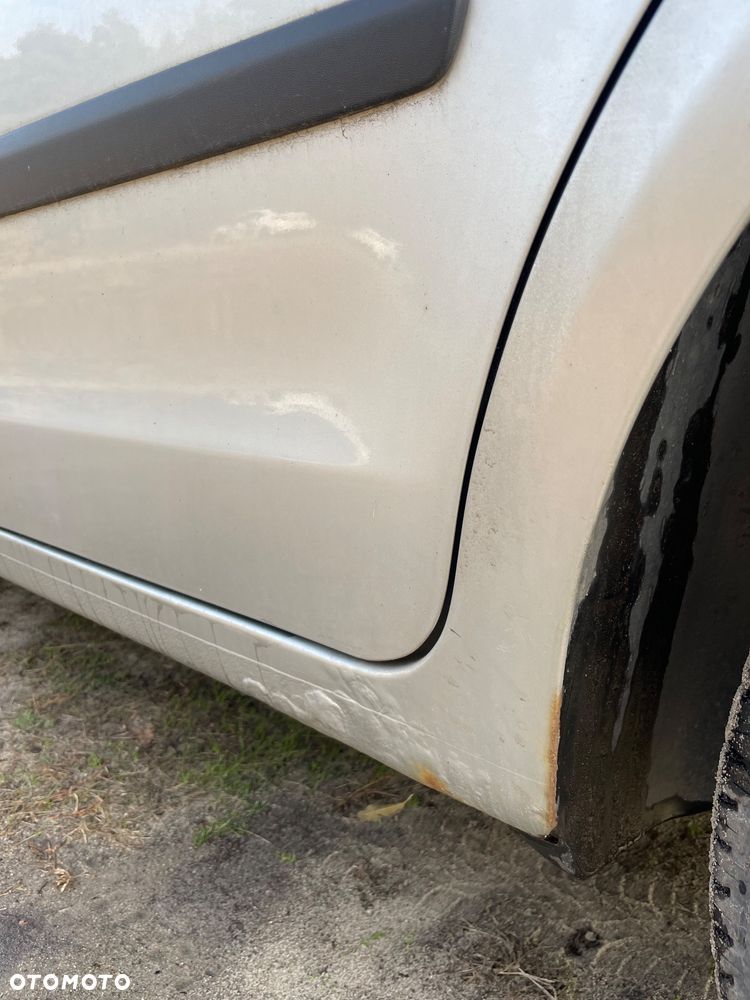 Volkswagen Polo 1.4 16V Trendline - 12