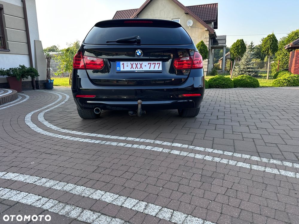 BMW Seria 3 318d DPF Edition Exclusive - 31