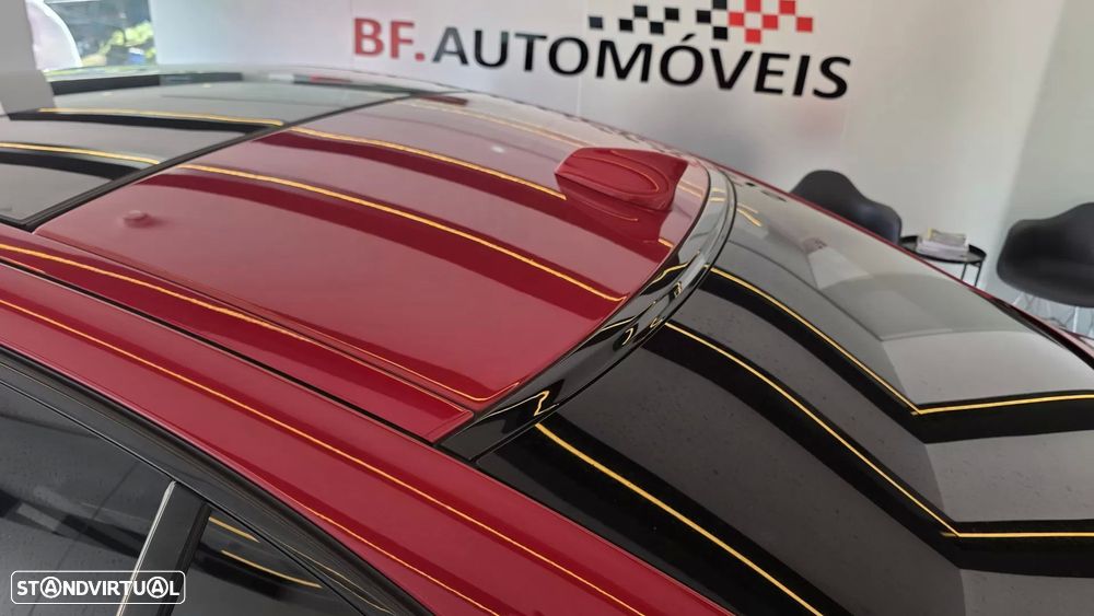 Jaguar XE 2.0 D R-Sport - 21