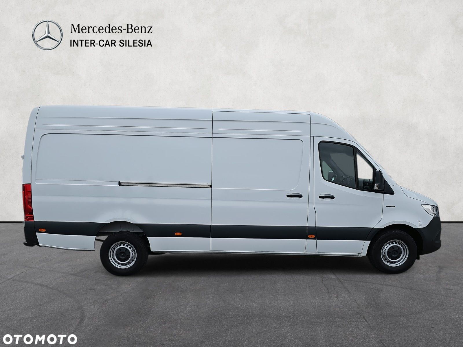 Mercedes-Benz Sprinter 320 e - 4