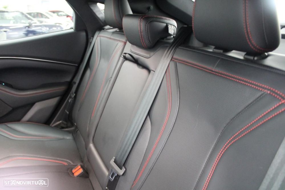 Ford Mustang Mach-E Alargada AWD - 13