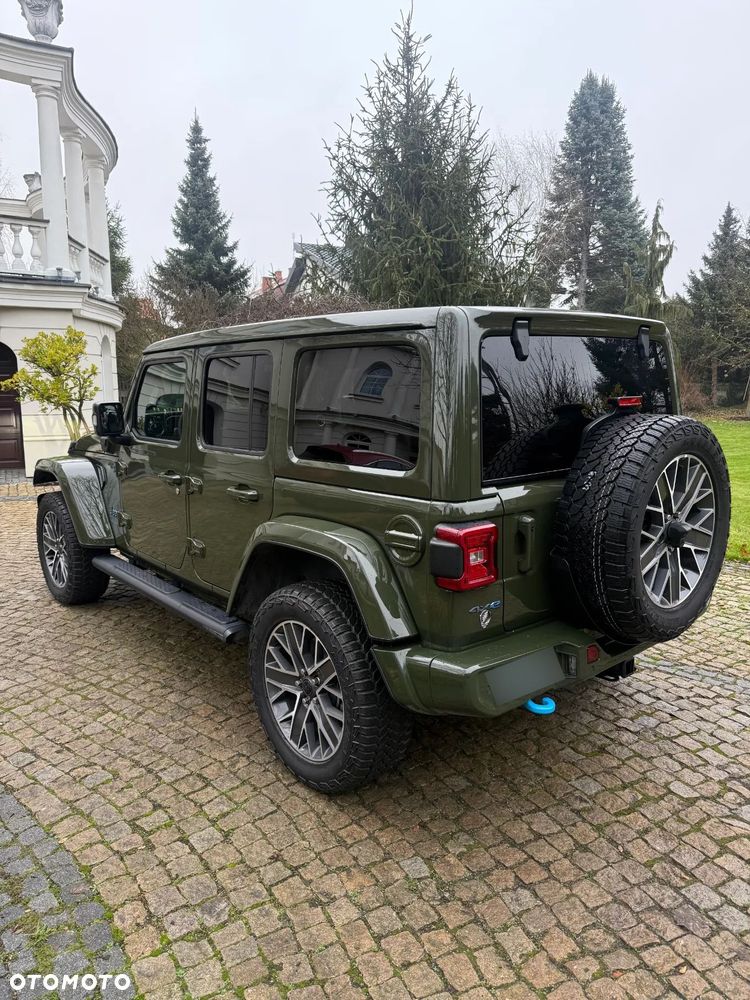 Jeep Wrangler - 12