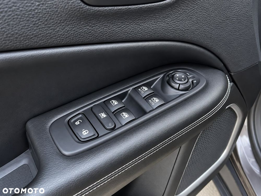 Jeep Compass - 12