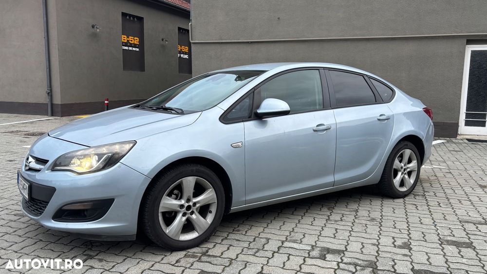 Opel Astra 1.6 TWINPORT ECOTEC Enjoy - 1