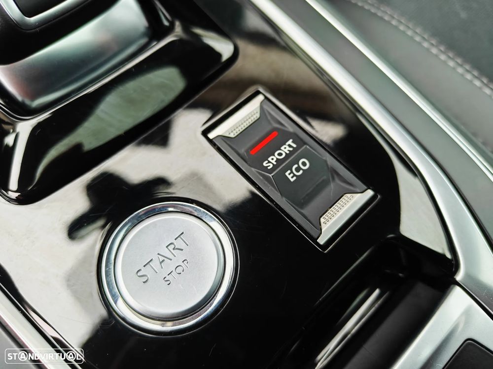 Peugeot 308 1.2 PureTech Allure Pack EAT8 - 30