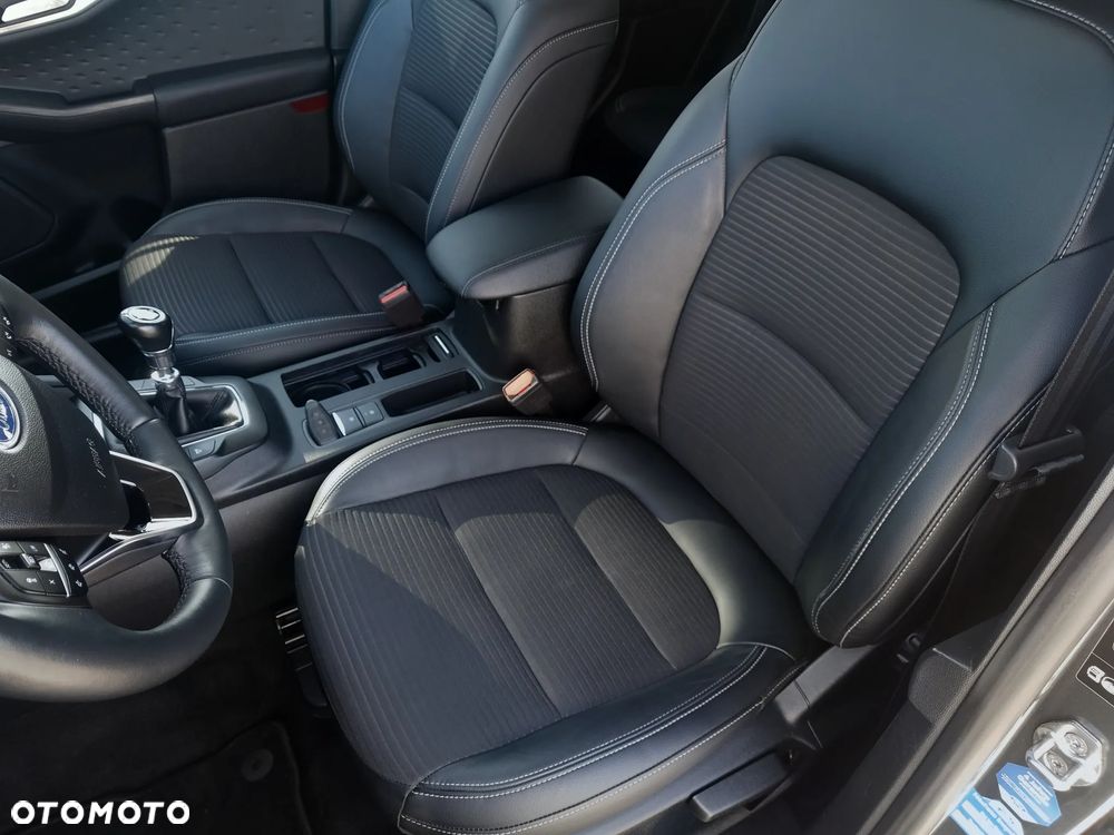 Ford Kuga 2.0 TDCi FWD Titanium - 23