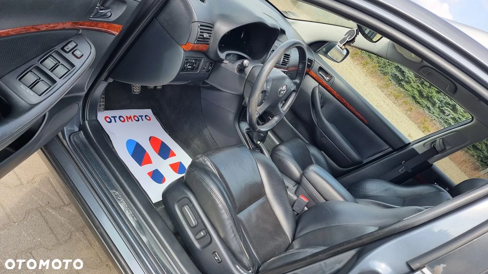 Toyota Avensis 2.2 D-4D Prestige - 11