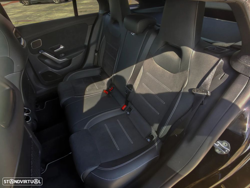 Mercedes-Benz CLA 250 e Shooting Brake AMG Line - 14