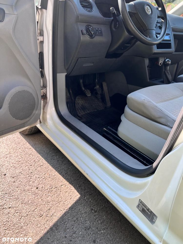 Volkswagen Caddy - 33