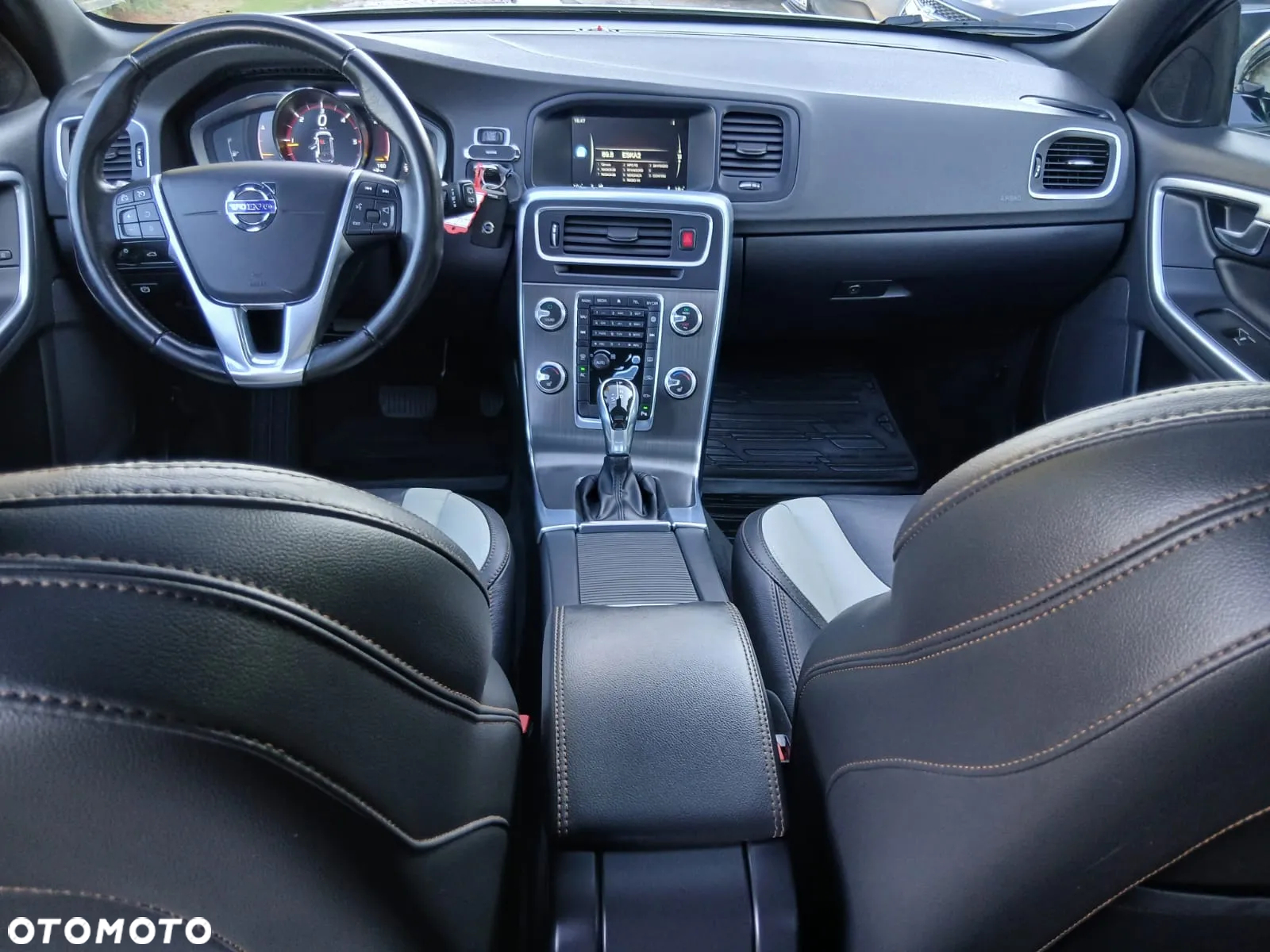 Volvo V60 D4 Drive-E Summum - 34