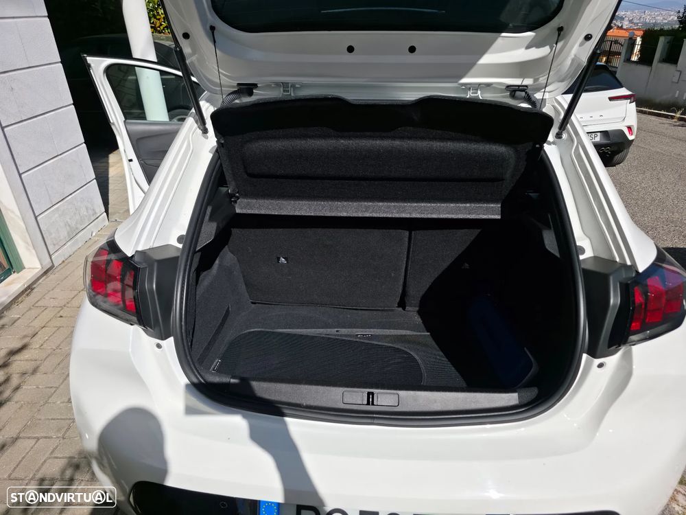 Peugeot 208 - 10