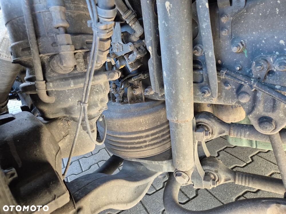 Volvo FH 460 BDF z windą + przyczepa - 21