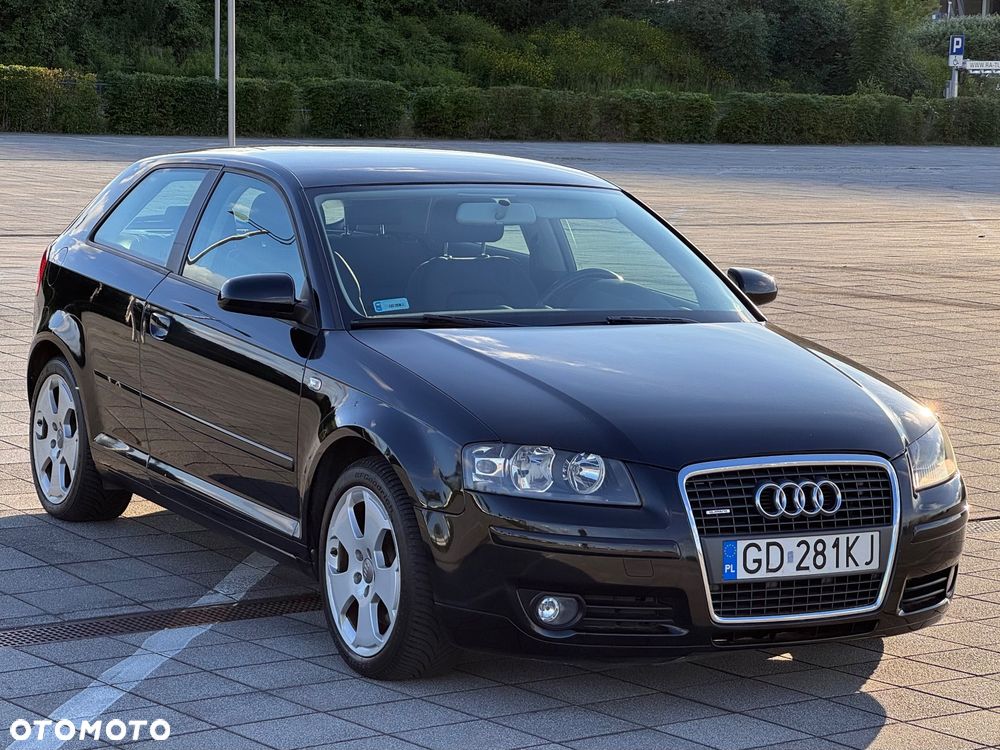 Audi A3 3-drzwiowe 2.0 TFSI quattro Ambition - 1