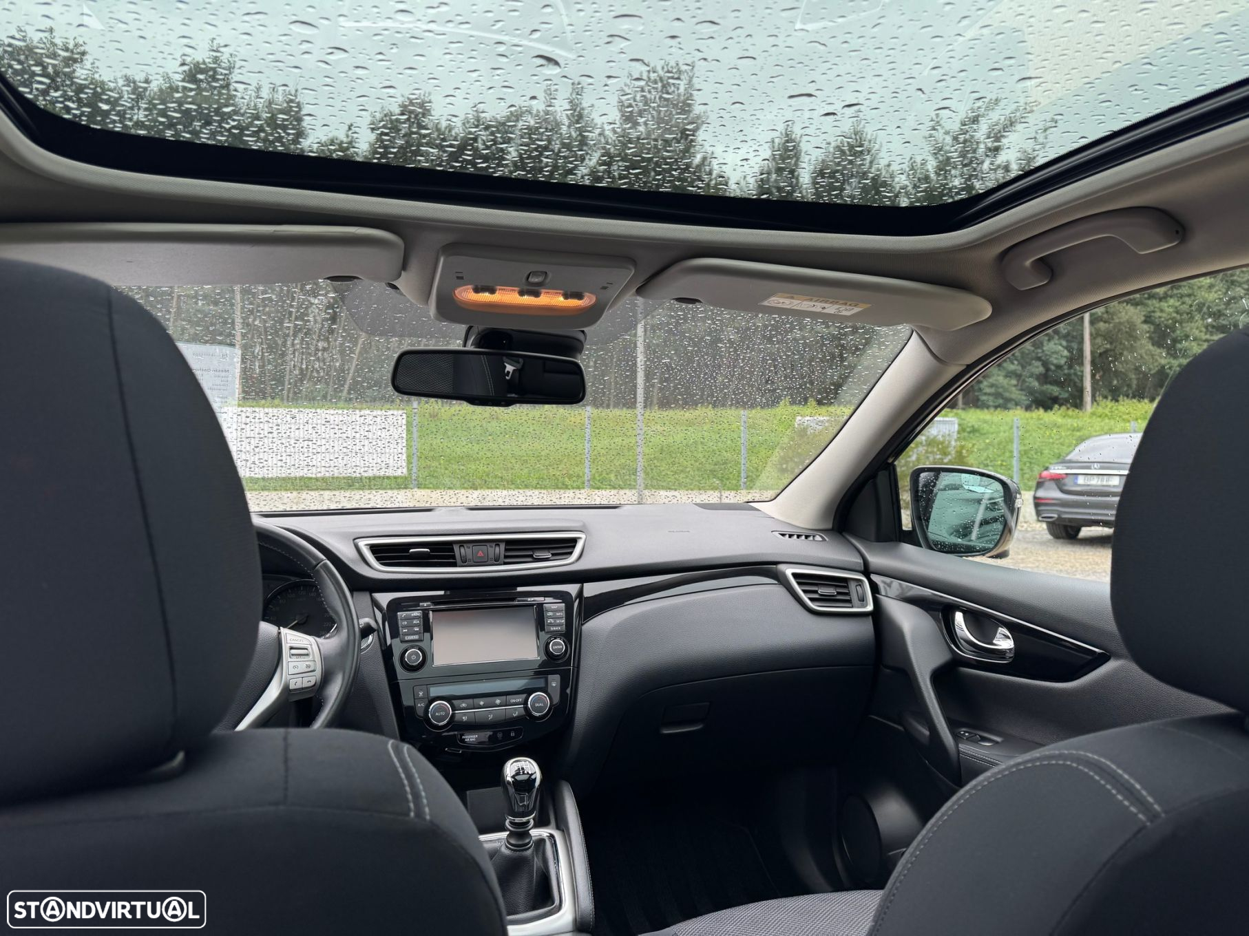 Nissan Qashqai 1.5 dCi N-Connecta 18 - 37