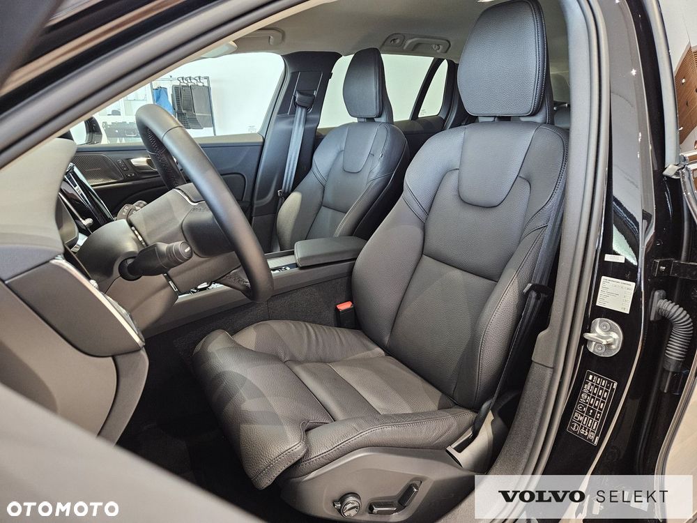 Volvo V60 Cross Country - 19