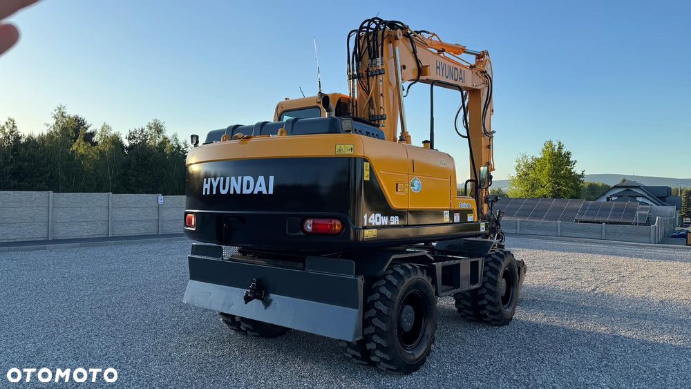 Hyundai Robex 140 - 10