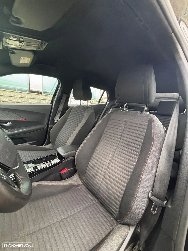 Peugeot e-2008 Active - 9