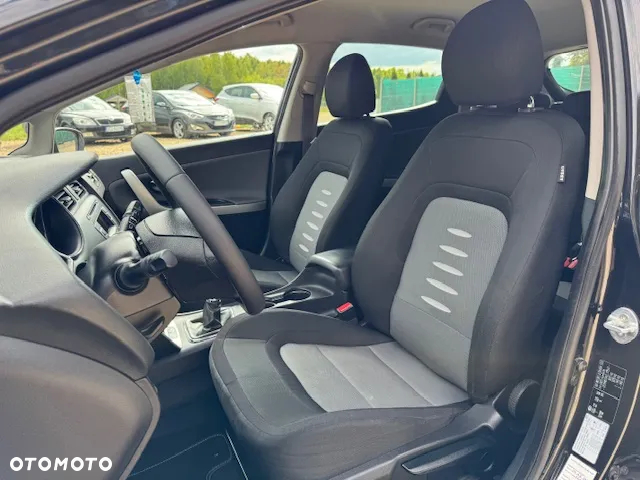 Kia Ceed - 28