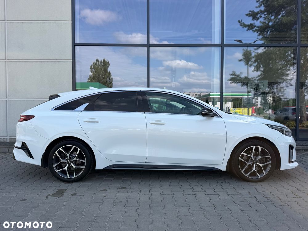 Kia ProCeed 1.6 CRDi GT Line DCT - 11