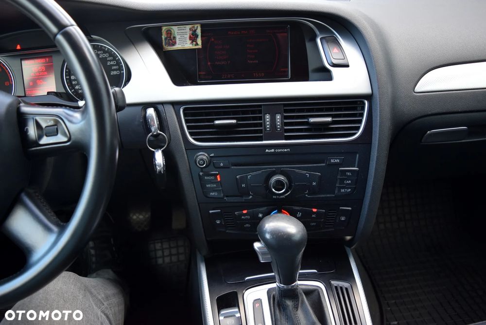 Audi A4 Limousine 2.0 TDI DPF multitronic Ambition - 19