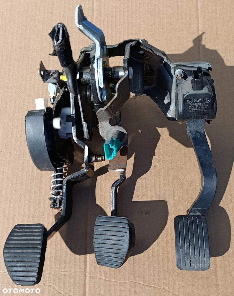 C4 Picasso pedał gazu hamulca sprzęgła komplet 1,8 benzyna C4 Grand Picasso Citroen - 1