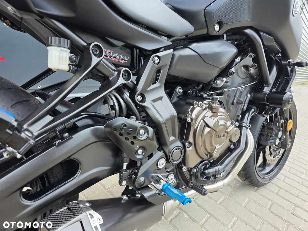 Yamaha MT - 30