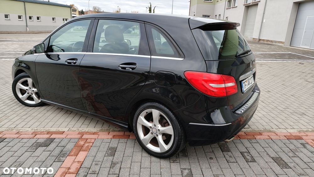 Mercedes-Benz Klasa B 200 Edition - 4