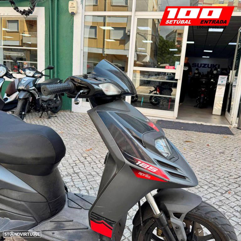 Aprilia SR 125 - 23