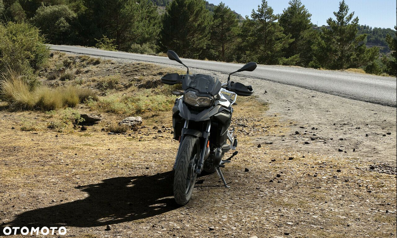 BMW F - 4
