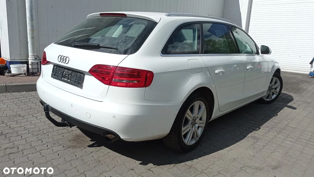 Audi A4 Avant 2.0 TFSI Attraction - 11