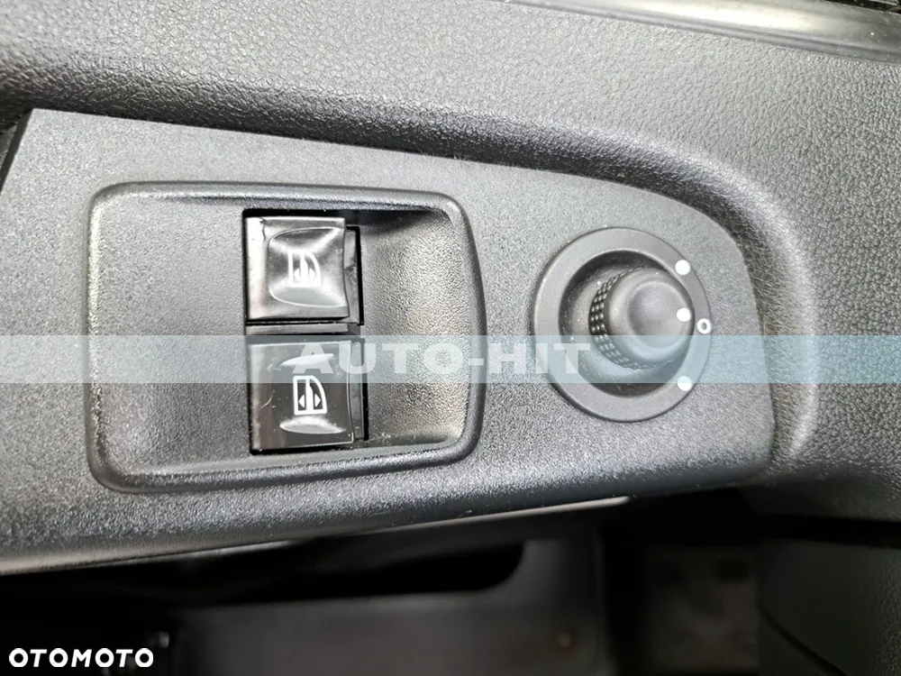 Renault Trafic - 26