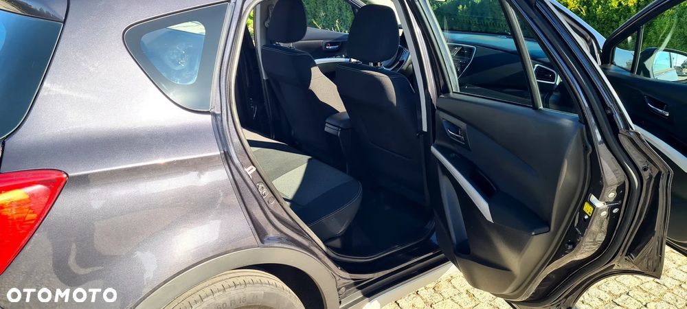 Suzuki SX4 S-Cross 1.6 Premium 4WD CVT - 24