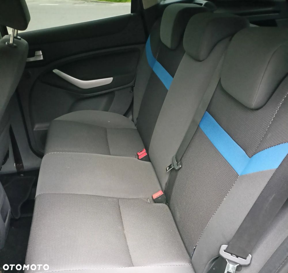 Ford Kuga - 7