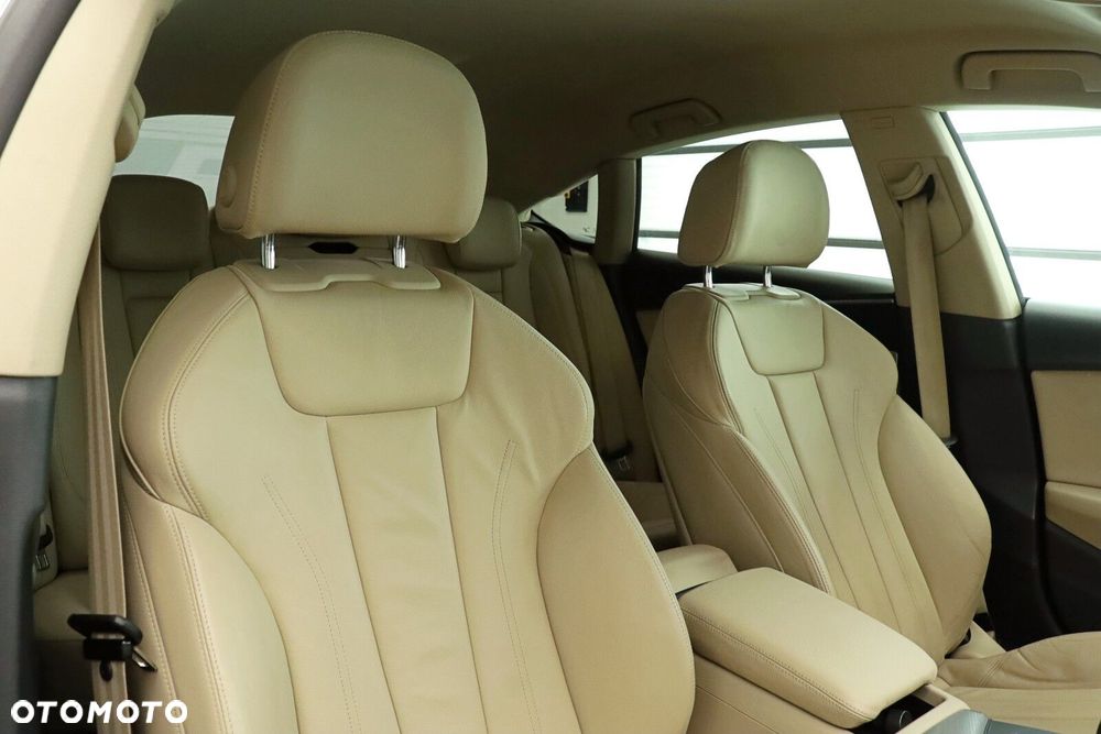 Audi A5 Sportback - 11