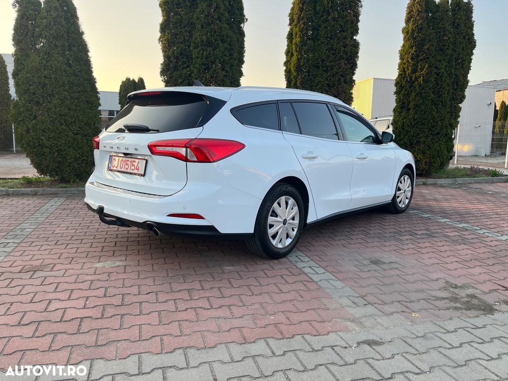 Ford Focus 1.5 EcoBlue Connected - 11