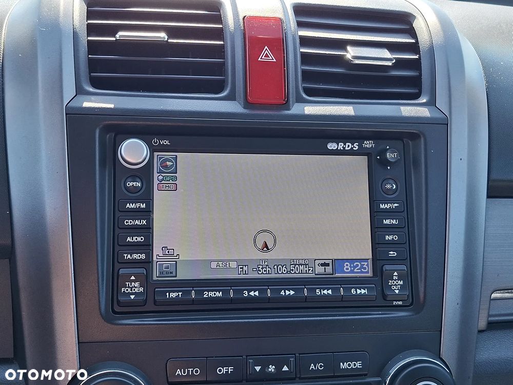 Honda CR-V 2.0i-VTEC Automatik Executive 50 Jahre Edition - 26