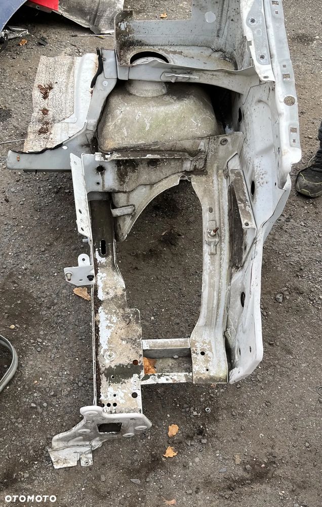 ĆWIARTKA LEWY PRZÓD PODŁUŻNICA FARTUCH KIELICH VW TRANSPORTER T5 T6 - 2