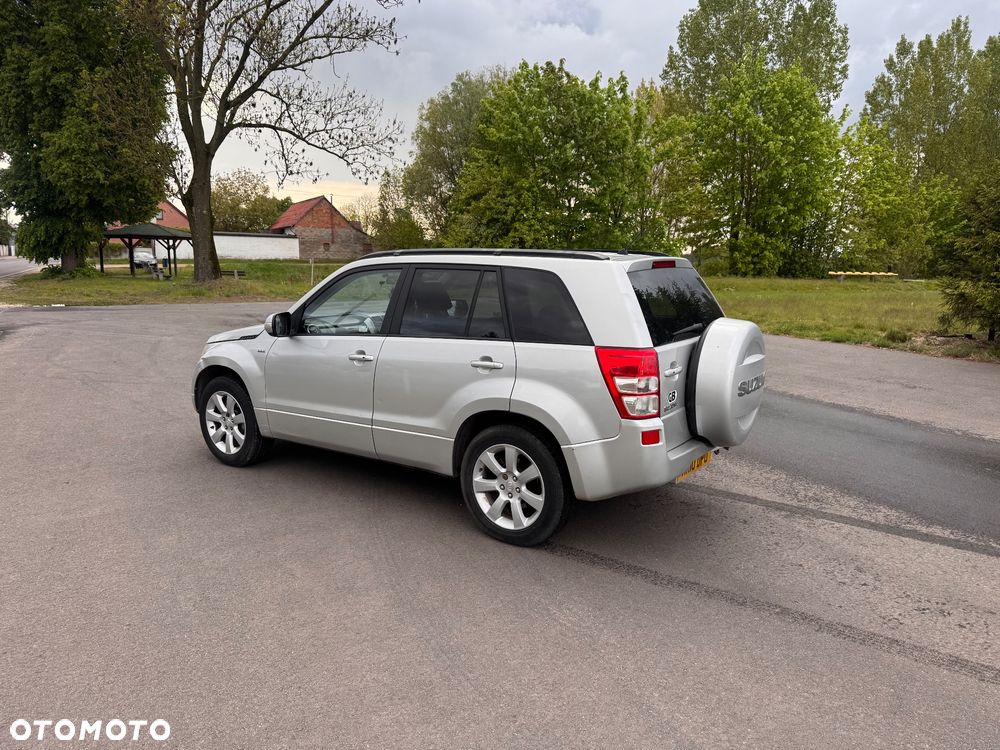 Suzuki Grand Vitara 1.9 DDiS Comfort + DPF Family - 7