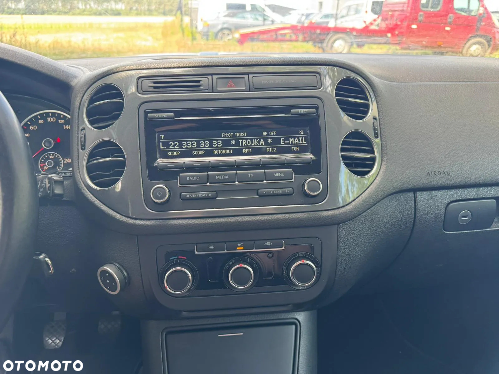 Volkswagen Tiguan 2.0 TDI BlueMot Trend&Fun - 6