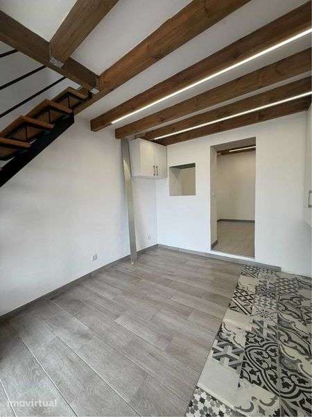 Moradia T2 Totalmente Remodelada – Carregueira, Torres Vedras - Grande imagem: 2/8