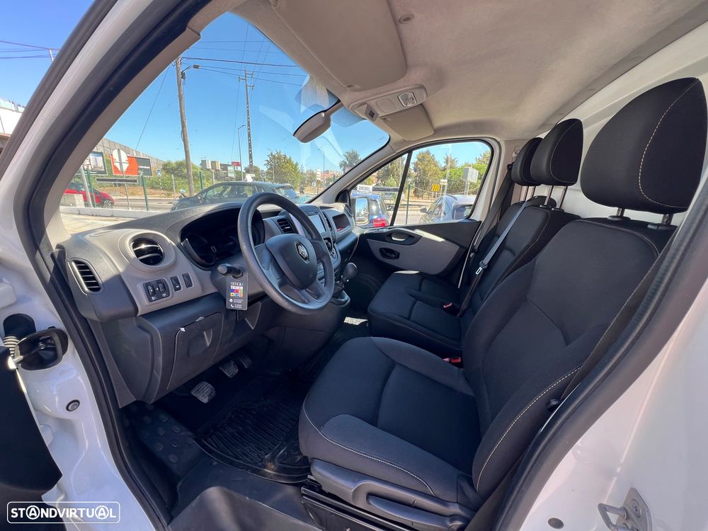 Renault Trafic - 12
