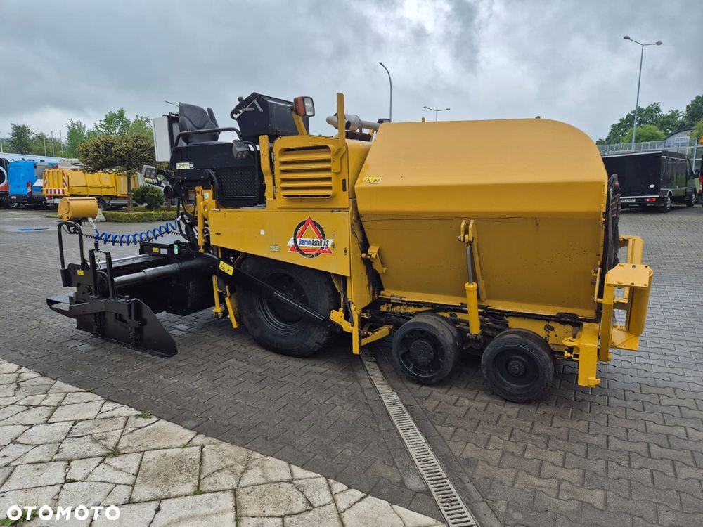 Caterpillar AP 300 / ROZŚCIEŁACZ DO ASFALTU / SERWISOWANY / 1WŁ / WIBRACJE + PODGRZEWANY STÓŁ / MOŻLIWOŚĆ TRANSPORTU - 6