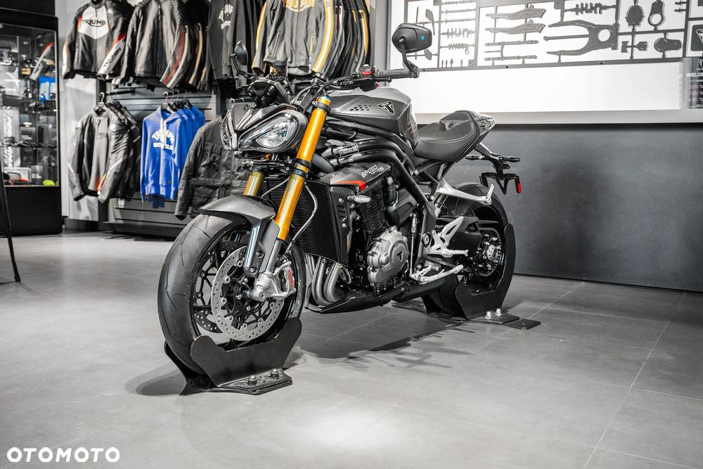 Triumph Speed Triple - 1